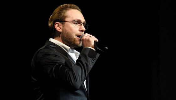 Спектакль «Убегая от тебя»