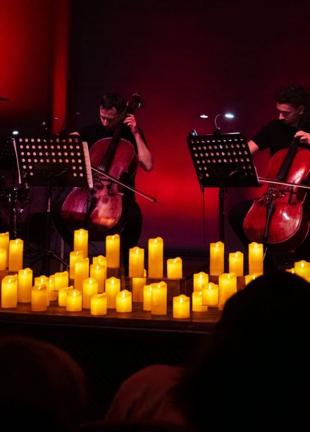 Легенды русского рока при свечах